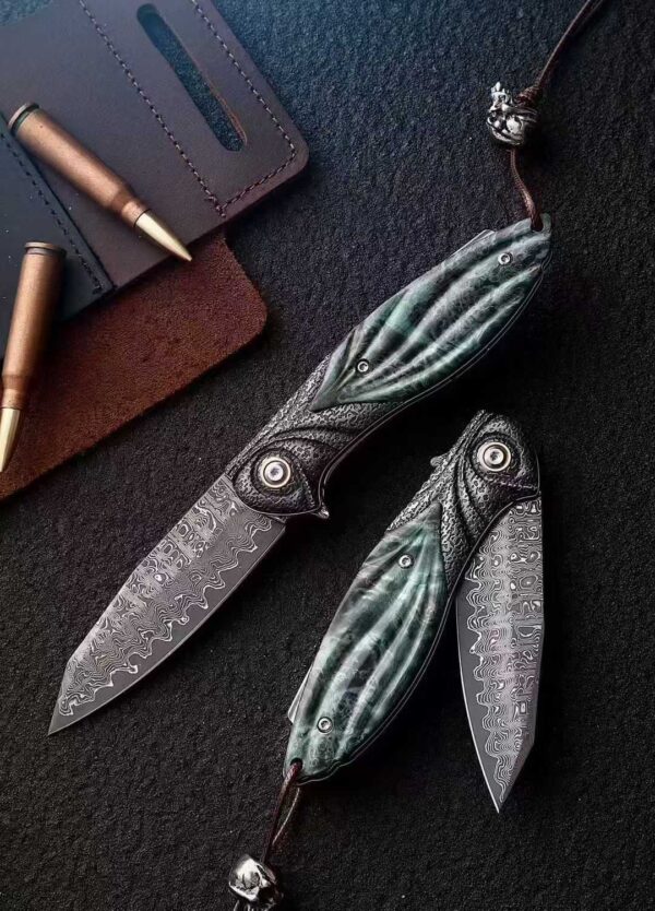 High-end handmade version, cold iron like ink. Imported forged Damascus steel