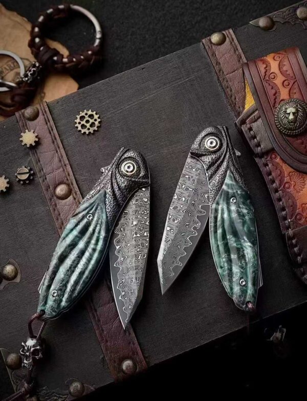High-end handmade version, cold iron like ink. Imported forged Damascus steel